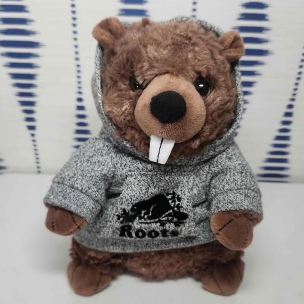 Roots Beaver Plush 11"
